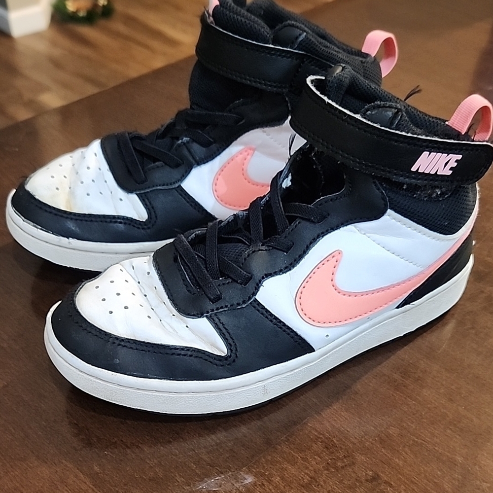 Nike Black and White Kids Sneakers